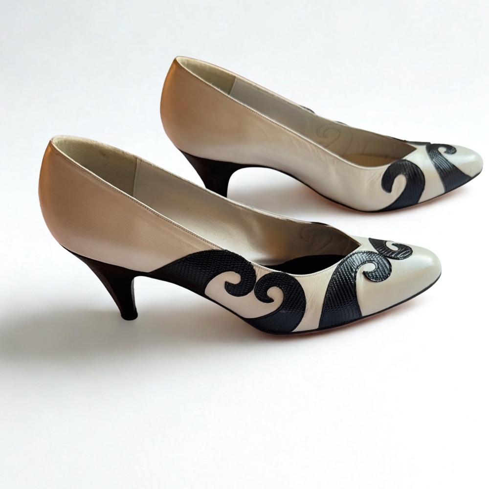 Stuart Weitzman White and Black Leather Kitten Heel Pumps